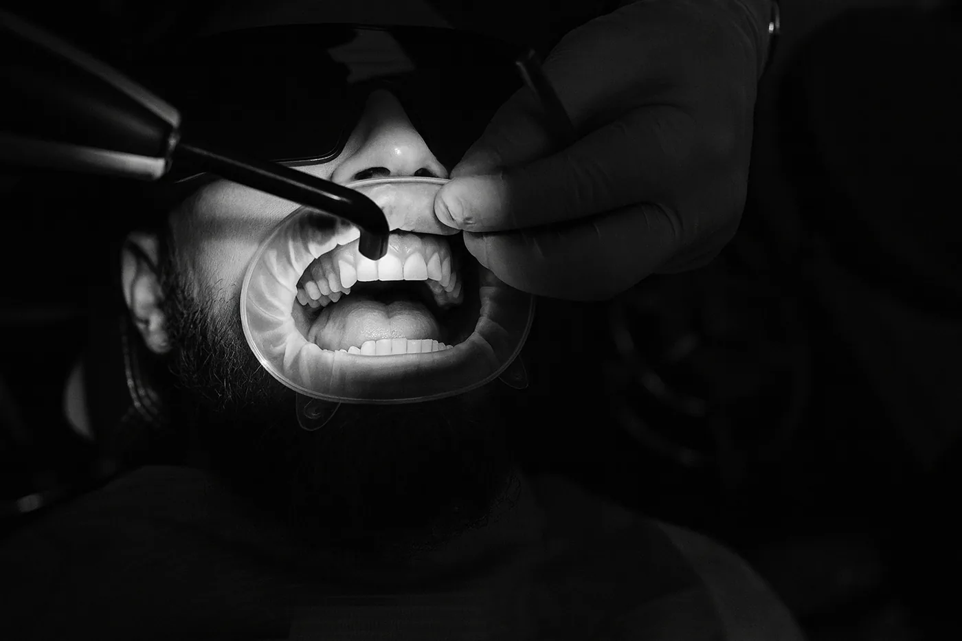 Mund, Körper und Geist im Zusammenspiel – biologische Zahnmedizin bei B-Kö Smiles